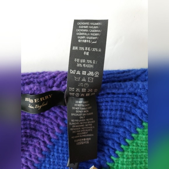 Burberry Rainbow Stripe Knitted Beanie - Picture 4 of 5